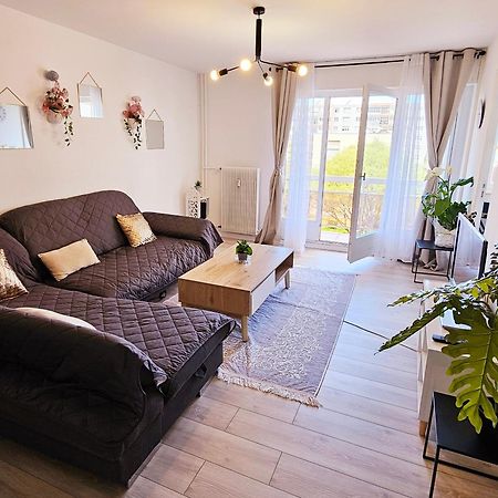 Logement Dans Residence - A 10 Km Du Centre Ville Et A 5 Minute Du Parlement Europeen Avec Parking Gratuit Hoenheim Dış mekan fotoğraf