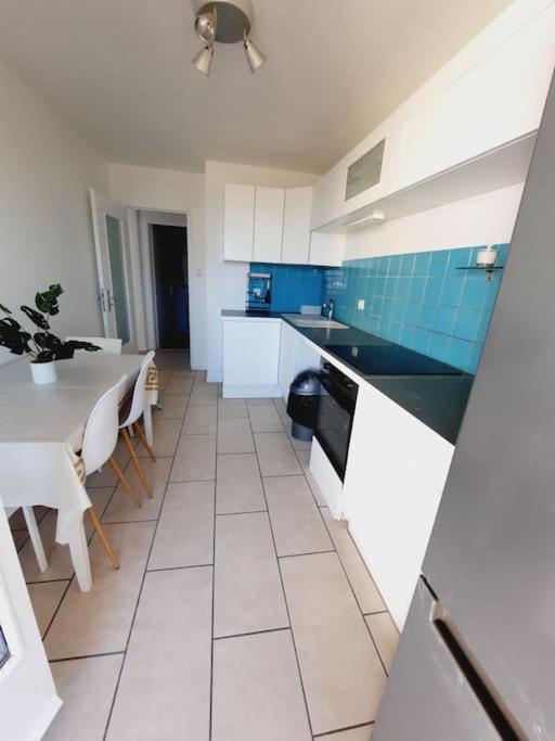 Logement Dans Residence - A 10 Km Du Centre Ville Et A 5 Minute Du Parlement Europeen Avec Parking Gratuit Hoenheim Dış mekan fotoğraf