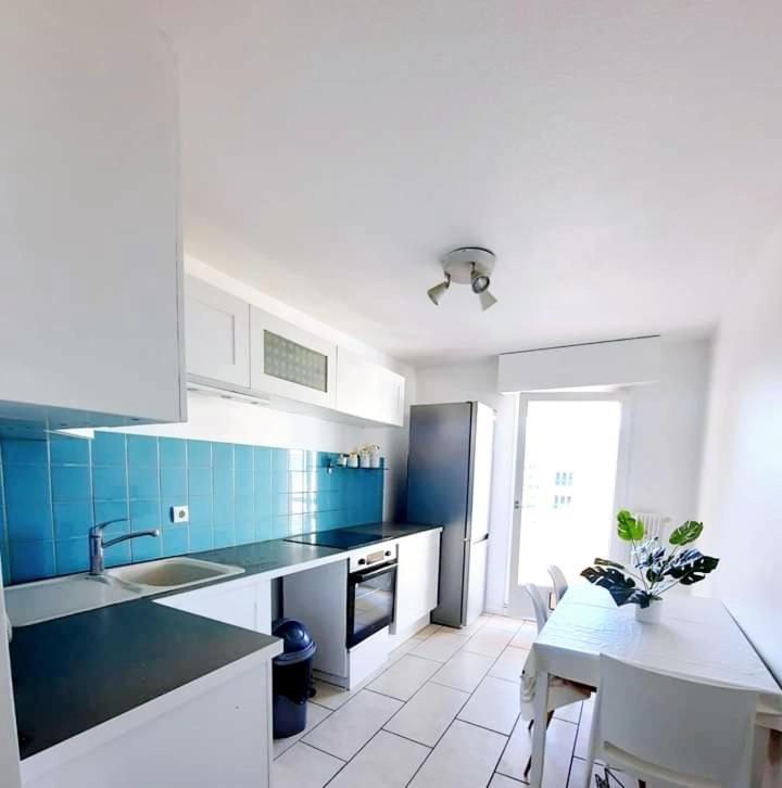 Logement Dans Residence - A 10 Km Du Centre Ville Et A 5 Minute Du Parlement Europeen Avec Parking Gratuit Hoenheim Dış mekan fotoğraf
