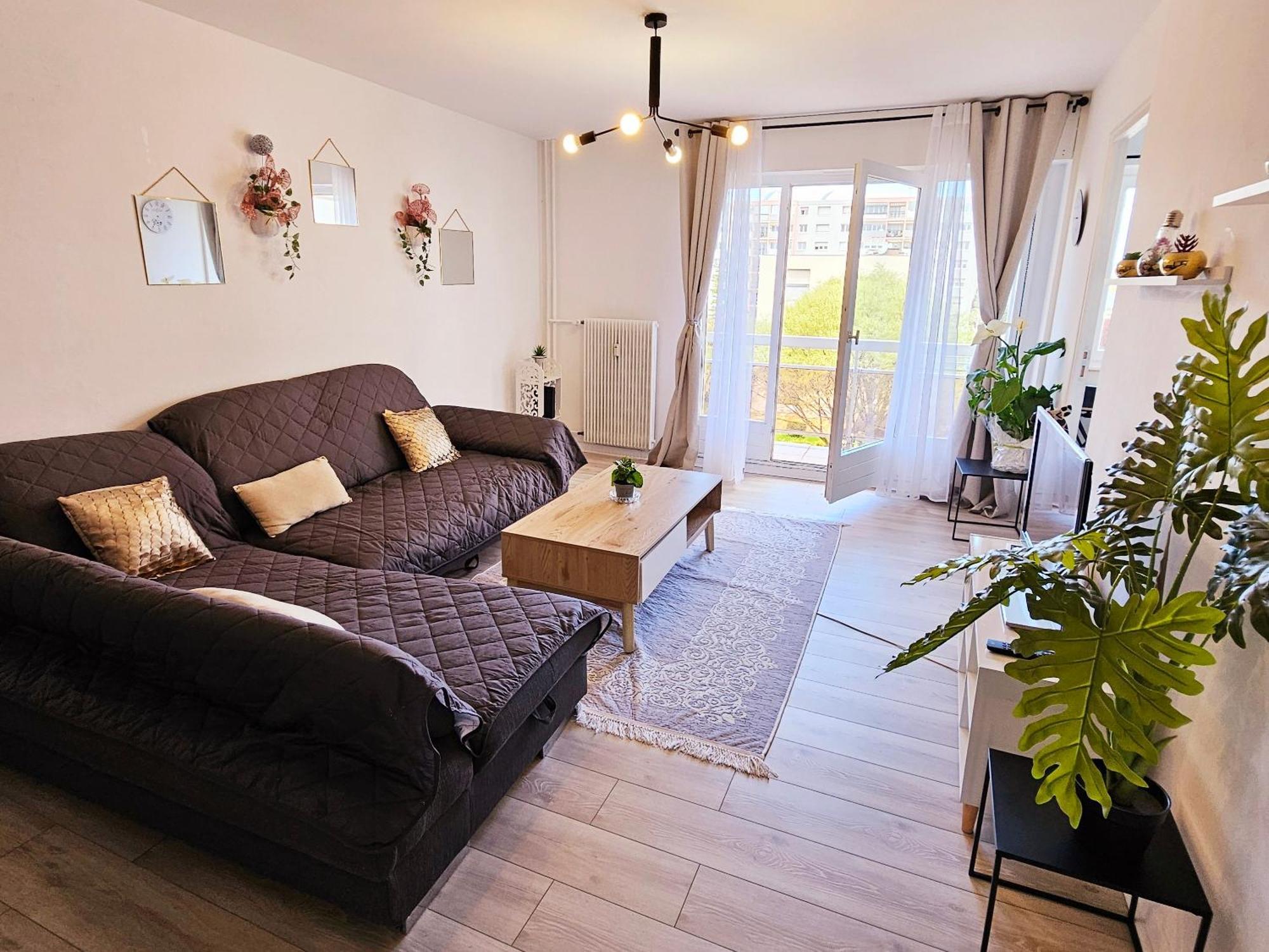 Logement Dans Residence - A 10 Km Du Centre Ville Et A 5 Minute Du Parlement Europeen Avec Parking Gratuit Hoenheim Dış mekan fotoğraf
